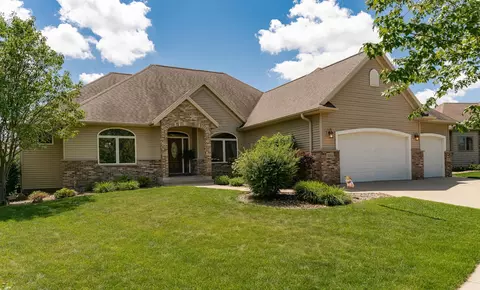 3262 Jade Ct NE, Rochester, MN 55906