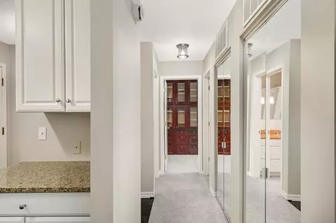 7500 Cahill Rd #308C, Edina, MN 55439