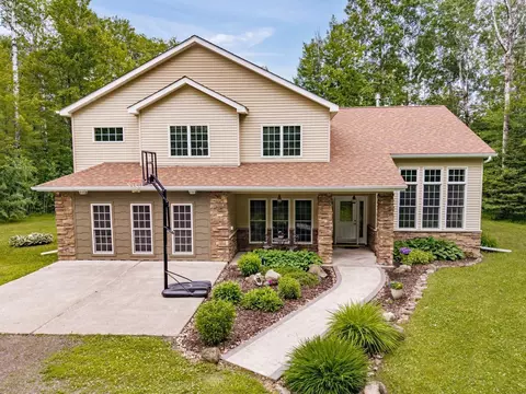 4722 Whitetail Dr, Superior, WI 54880