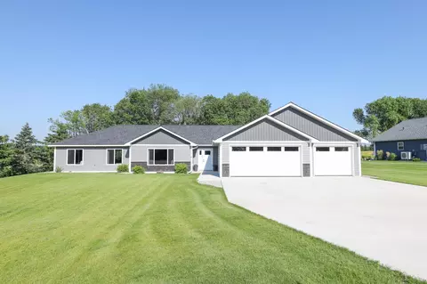 2060 Rosewood Ln SE, Alexandria, MN 56308