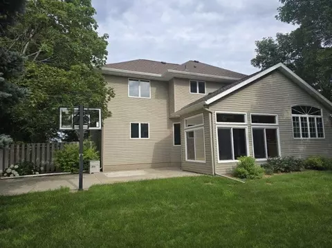 1702 15th St SW, Willmar, MN 56201 photo 3