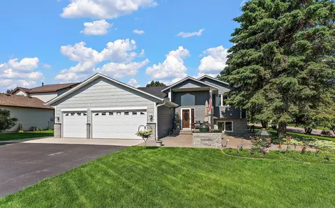17317 Faraday Ct, Farmington, MN 55024