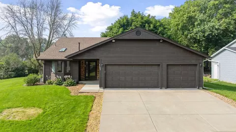 4765 W 143rd St, Savage, MN 55378