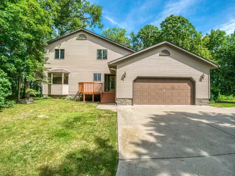 19559 Irvine Ave NW, Bemidji, MN 56601