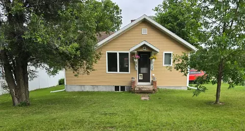 105 3rd Ave N, Dent, MN 56528