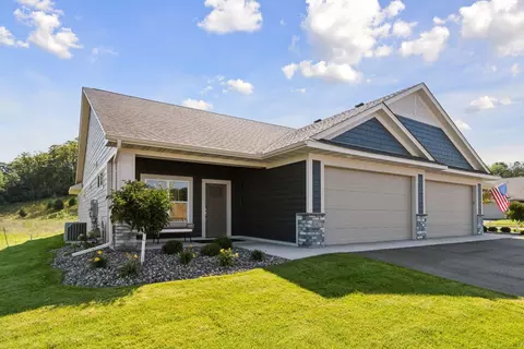 1417 Kenai Pl, River Falls, WI 54022