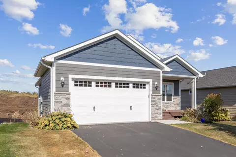 1029 Trebbiano Ln N, Watertown, MN 55388