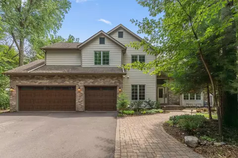5401 River Oak Dr, Savage, MN 55378