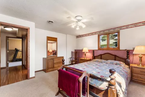 Bedroom - 655 48th Ave, Goodview, MN 55987 photo 5 of 5