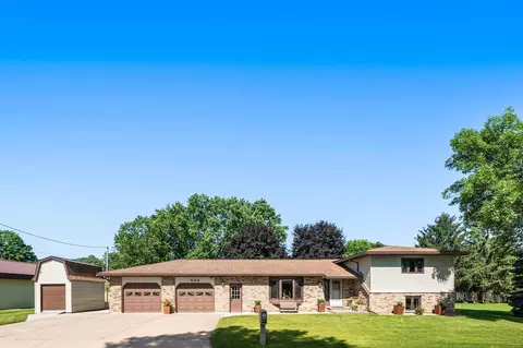 Exterior - 655 48th Ave, Goodview, MN 55987 photo 2 of 12