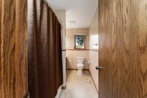 Bath - 655 48th Ave, Goodview, MN 55987 photo 1 of 4