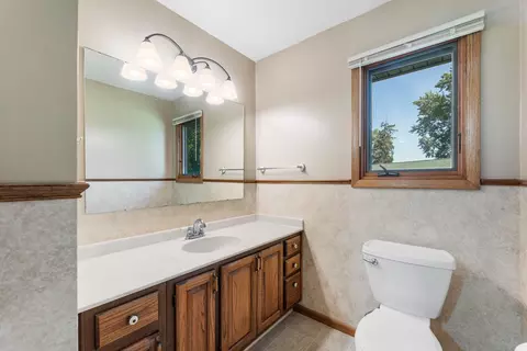 Bath - 655 48th Ave, Goodview, MN 55987 photo 2 of 4