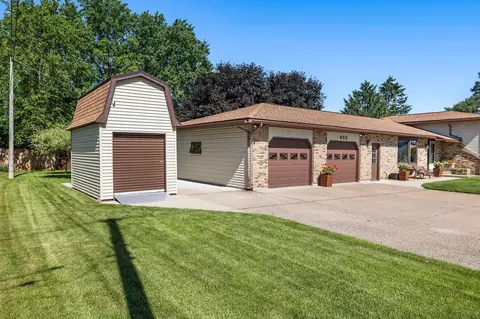 Exterior - 655 48th Ave, Goodview, MN 55987 photo 3 of 12