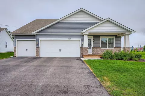 1221 136th St W, Rosemount, MN 55068