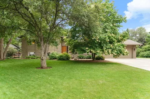 1333 23rd St W, Hastings, MN 55033