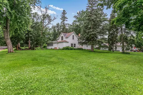 906 S Holcombe Ave, Litchfield, MN 55355