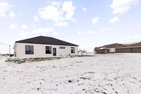 Exterior - 215 Emma Ct, Mapleton, ND 58059 photo 7 of 10