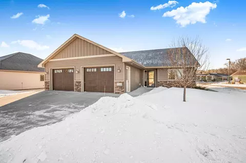 101 Barry Loop NW, Richmond, MN 56368