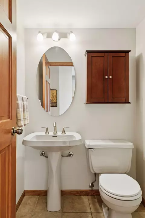 Bath - 1890 Partridge Cir, Excelsior, MN 55331 photo 1 of 6