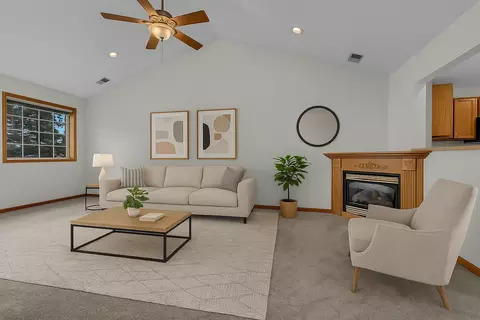 4384 Clearwater Rd, Saint Cloud, MN 56301