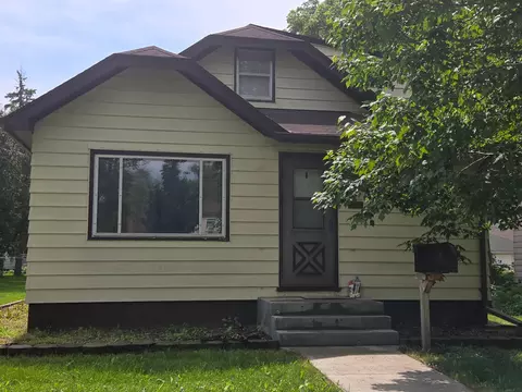 108 E 9th St, Morris, MN 56267