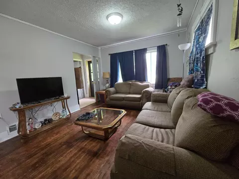 Living - 108 E 9th St, Morris, MN 56267 photo 1 of 3