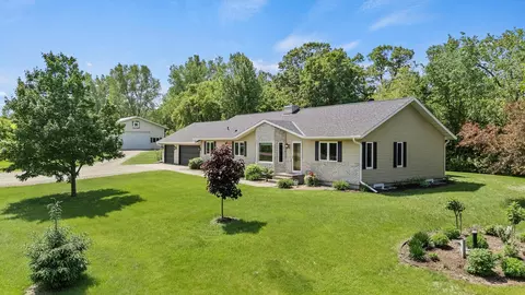 n5887 1110th Street, Prescott, WI 54021