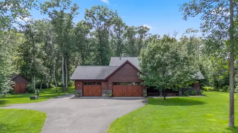 32301 Russ Ct, Breezy Point, MN 56472