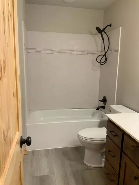 Bath - 3450 23rd Ave NW, Hackensack, MN 56452 photo 2 of 2