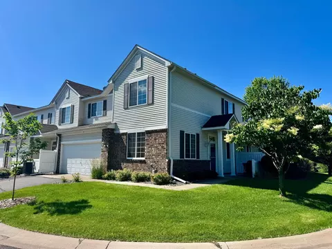 15656 Emerald Dr N #10, Hugo, MN 55038
