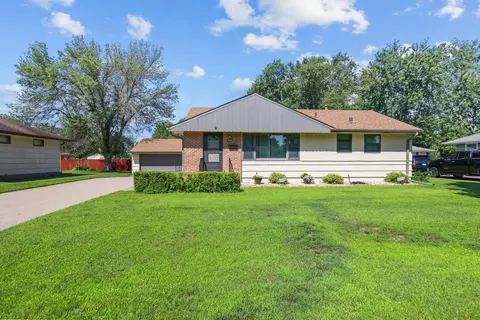 5913 Zenith Ave N, Brooklyn Center, MN 55429
