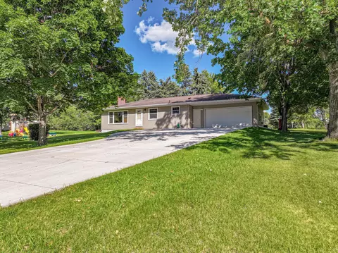 1007 Ruby St NW, Alexandria, MN 56308