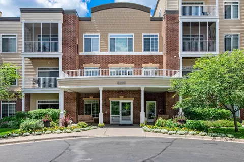 8200 W 33rd St #223, Saint Louis Park, MN 55426