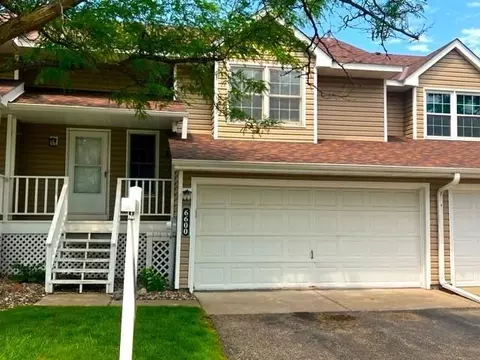 6600 Upper 23rd St N, Oakdale, MN 55128