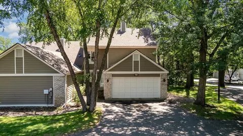 153 Wildwood Bay Dr, Mahtomedi, MN 55115
