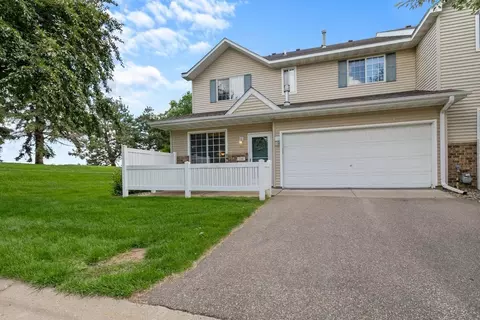 3214 Juniper Cir #C, Woodbury, MN 55125