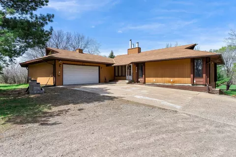 275 Andover Blvd NW, Andover, MN 55304
