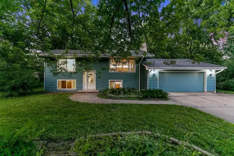 801 Corens Dr, Minnetonka, MN 55305