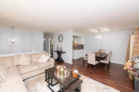 4699 Ridge Cliff Dr, Eagan, MN 55122 photo 7