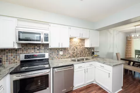 4699 Ridge Cliff Dr, Eagan, MN 55122 photo 12