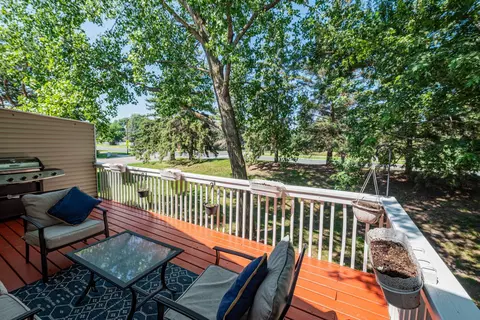 4699 Ridge Cliff Dr, Eagan, MN 55122 photo 39