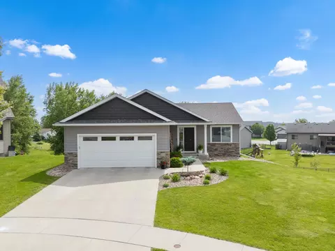 4938 Bishop Ln NW, Rochester, MN 55901