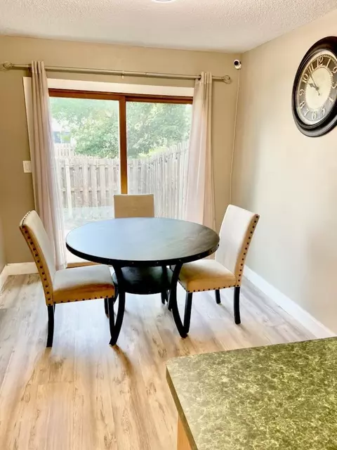 1477 Woodview Ave E, Eagan, MN 55122 photo 11