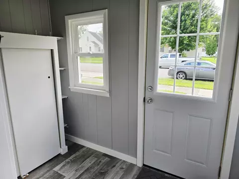 Entry Way - 1204 10th St NE, Austin, MN 55912 photo 1 of 1