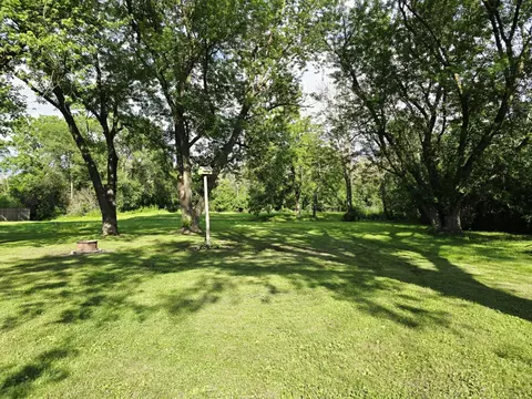 Exterior - 1204 10th St NE, Austin, MN 55912 photo 2 of 6