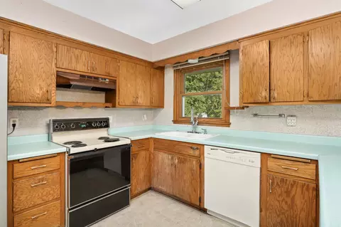 10733 Riverview Pl NW, Coon Rapids, MN 55433 photo 8