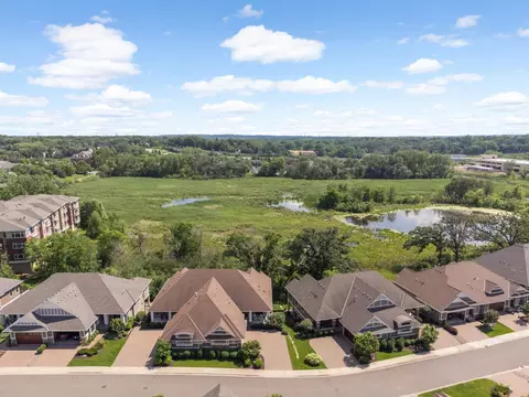 275 Bellwether Path, Wayzata, MN 55391 photo 3