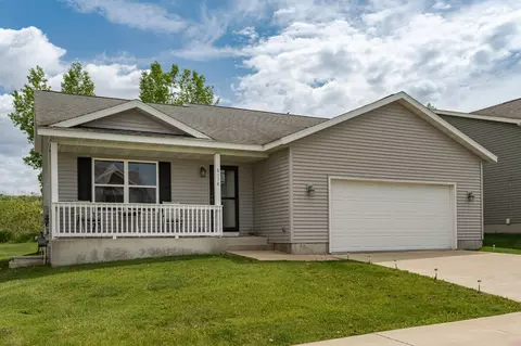 6118 51st St NW, Rochester, MN 55901