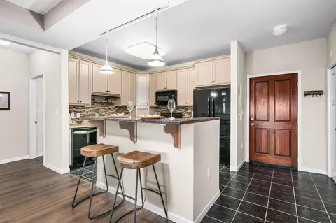 Kitchen - 1126 Mesaba Ave #118, Duluth, MN 55811 photo 2 of 3