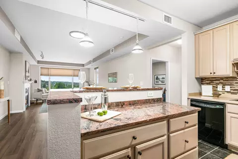 Kitchen - 1126 Mesaba Ave #118, Duluth, MN 55811 photo 1 of 3